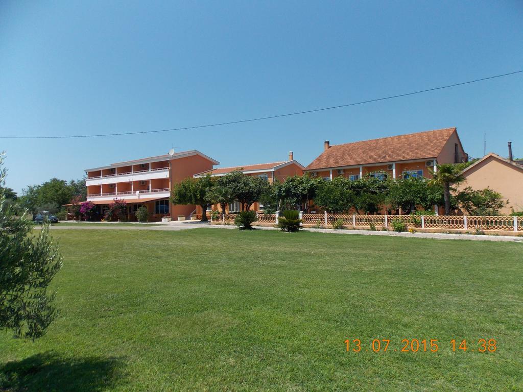Delfini Holiday Homes Ulcinj Kültér fotó