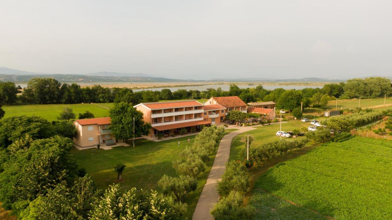Delfini Holiday Homes Ulcinj Kültér fotó